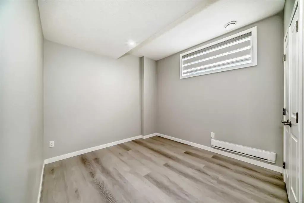 75 Evanscrest Common NW, #106