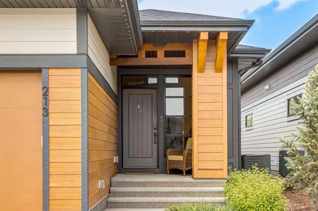 213 Marina Cove SE