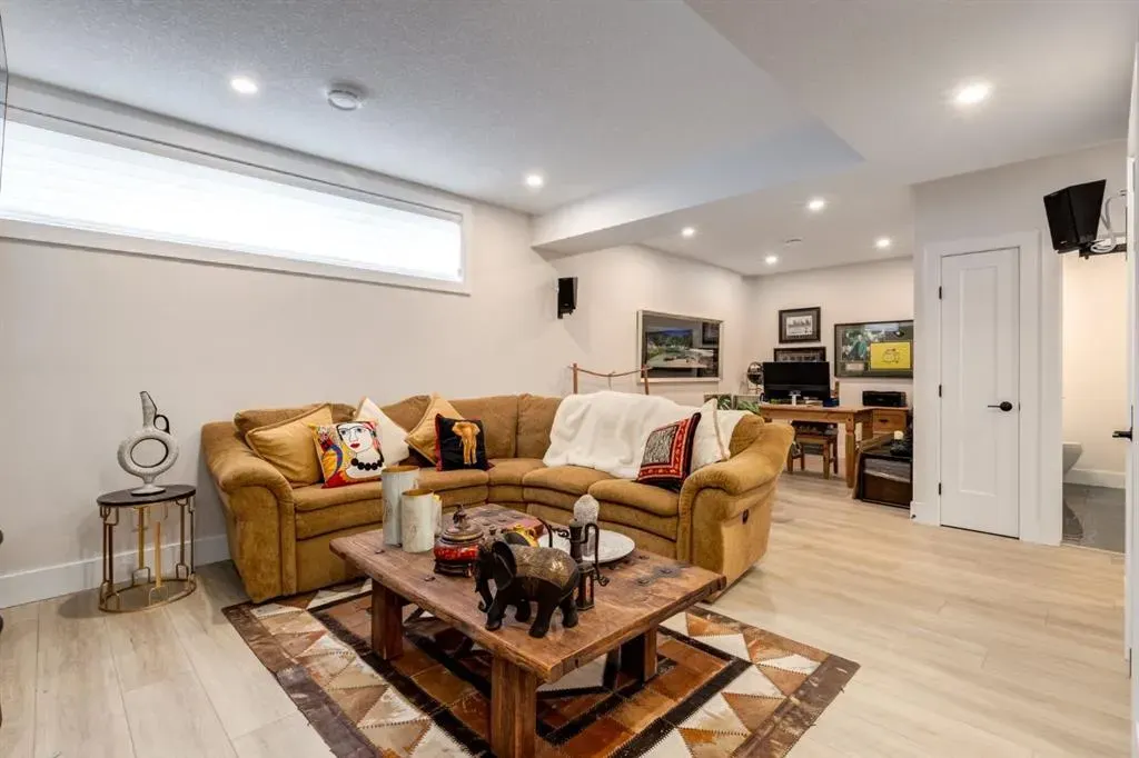 213 Marina Cove SE