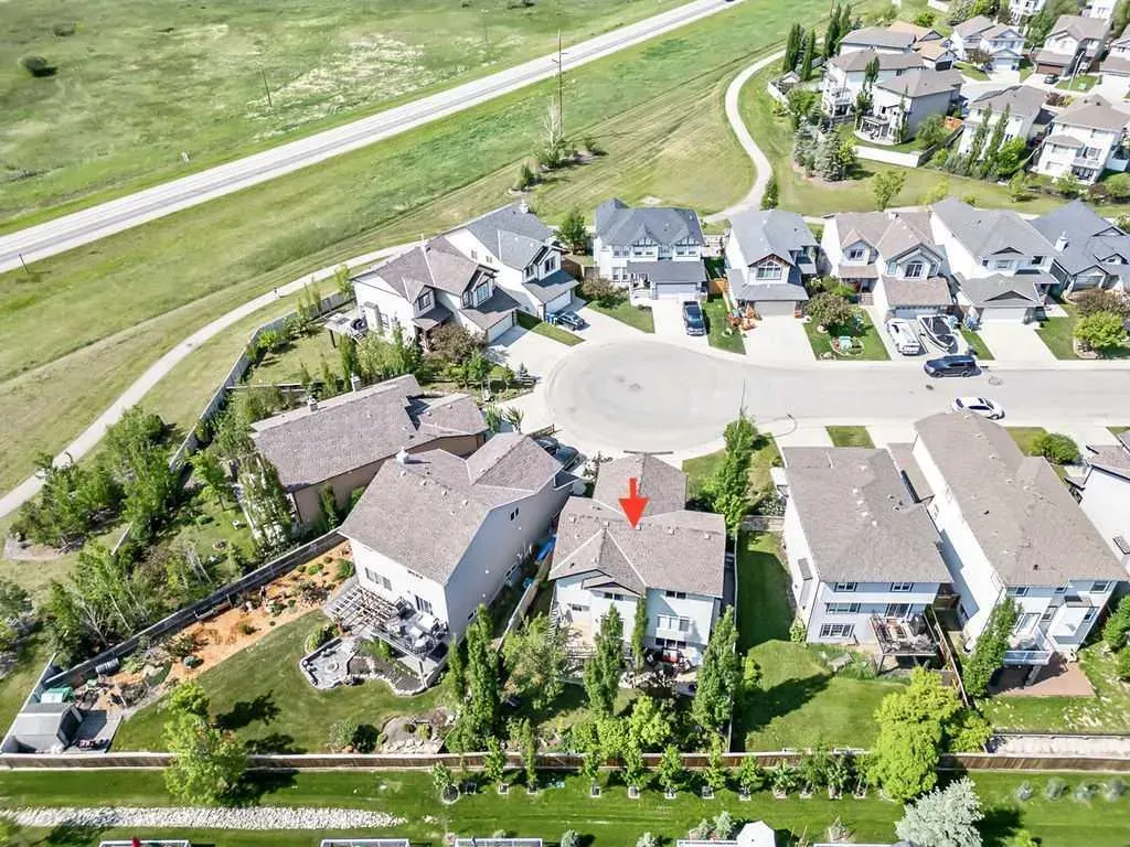 521 Westmount Close