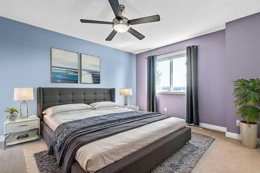 521 Westmount Close