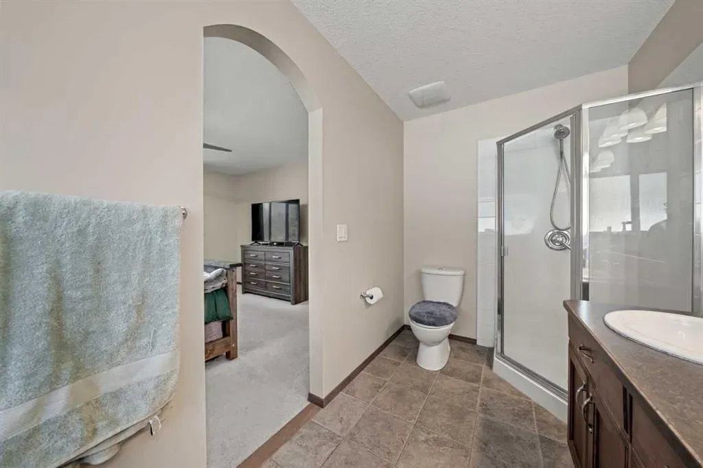 10 Crystalridge Bay
