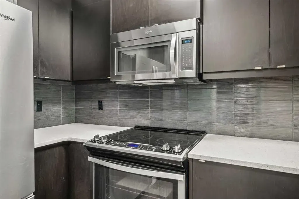 15 Aspenmont Heights SW, #311