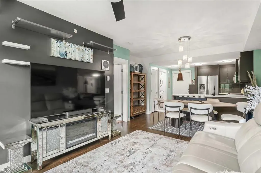 15 Aspenmont Heights SW, #311