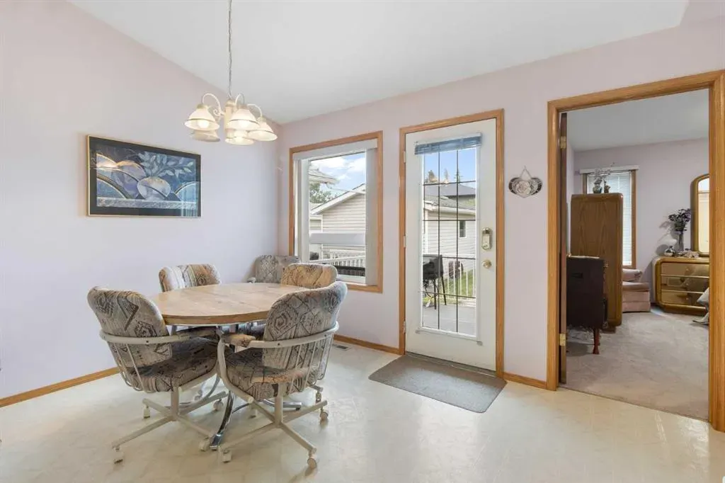 520 Lakeside Boulevard