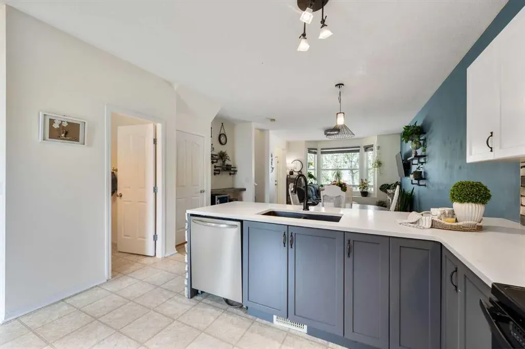 2006 Luxstone Boulevard, #106