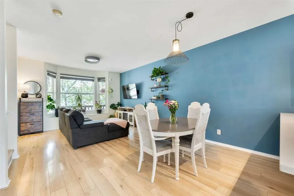2006 Luxstone Boulevard, #106