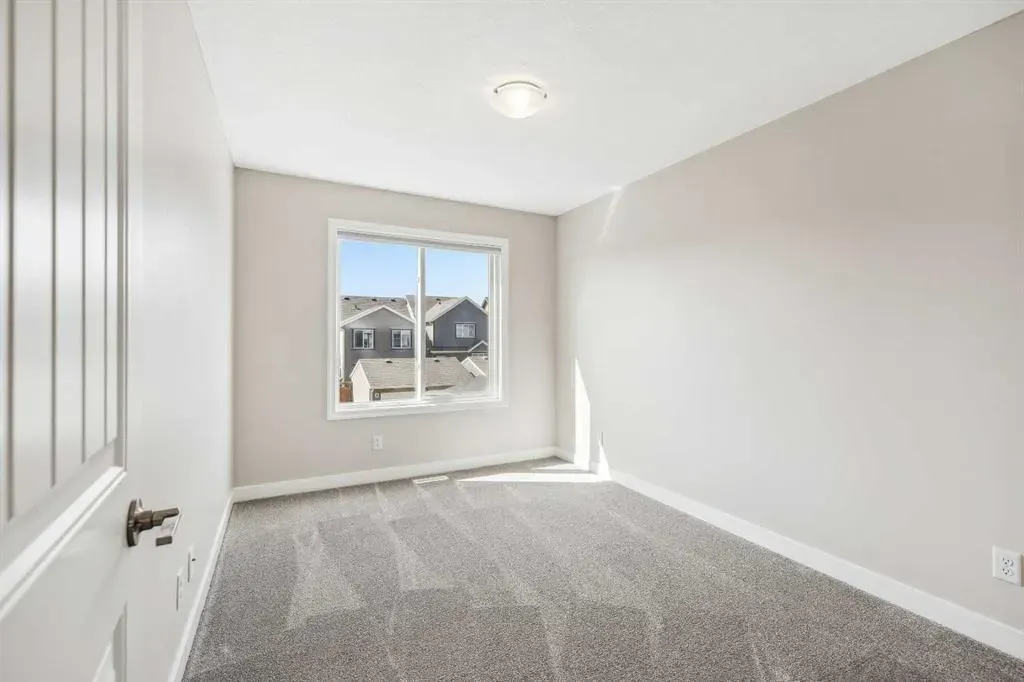 37 Masters Street SE