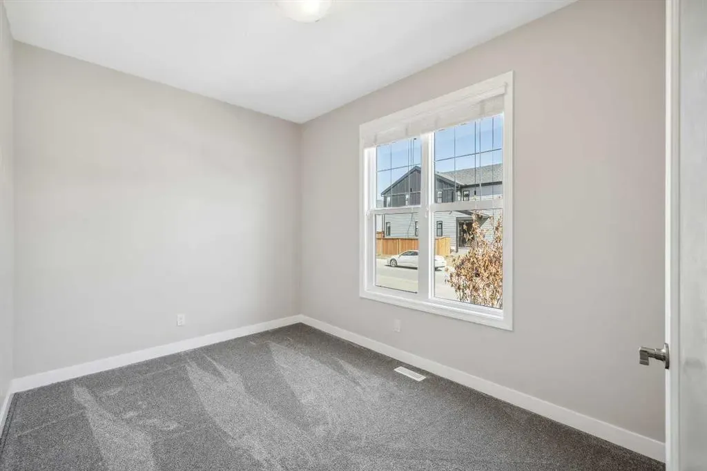 37 Masters Street SE