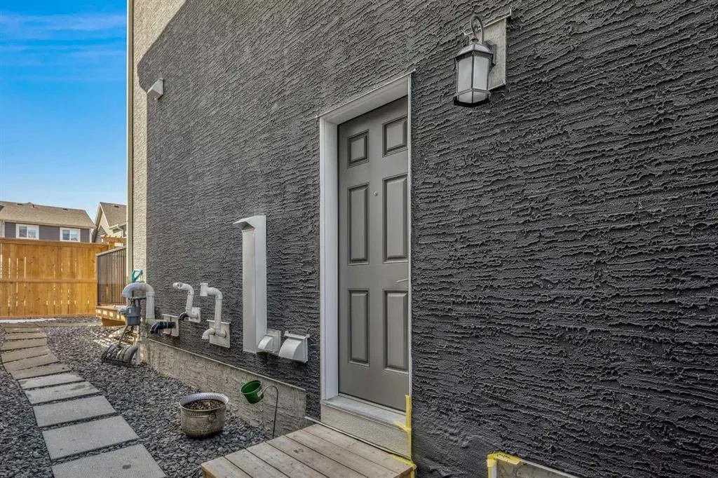 37 Masters Street SE