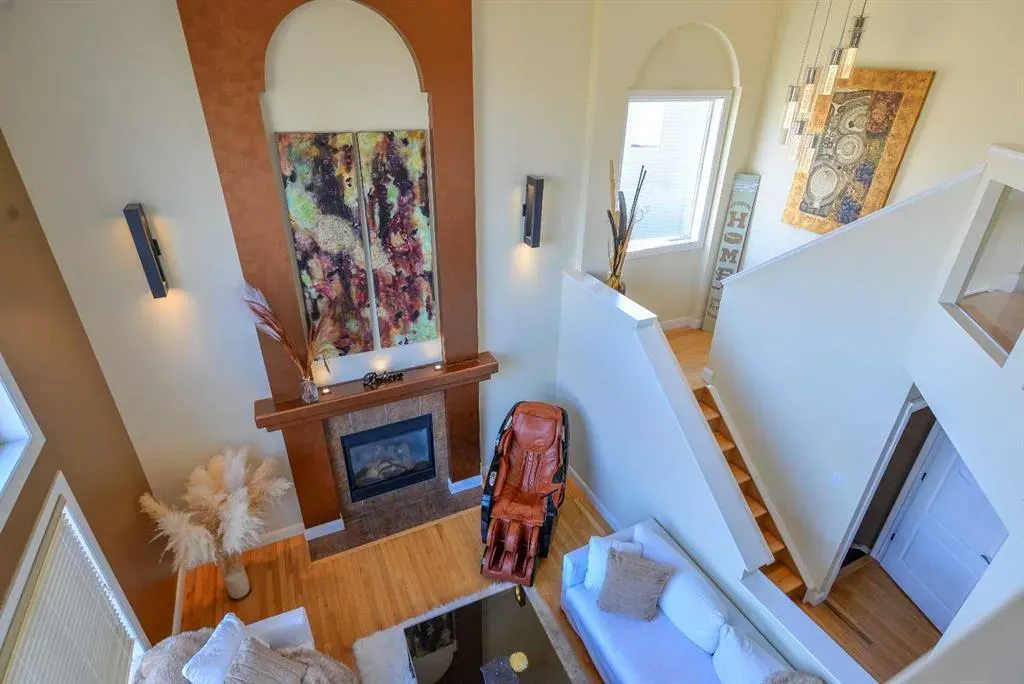 53 Tuscany Valley Hill NW