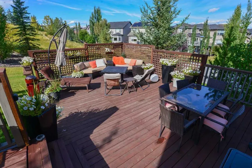 53 Tuscany Valley Hill NW