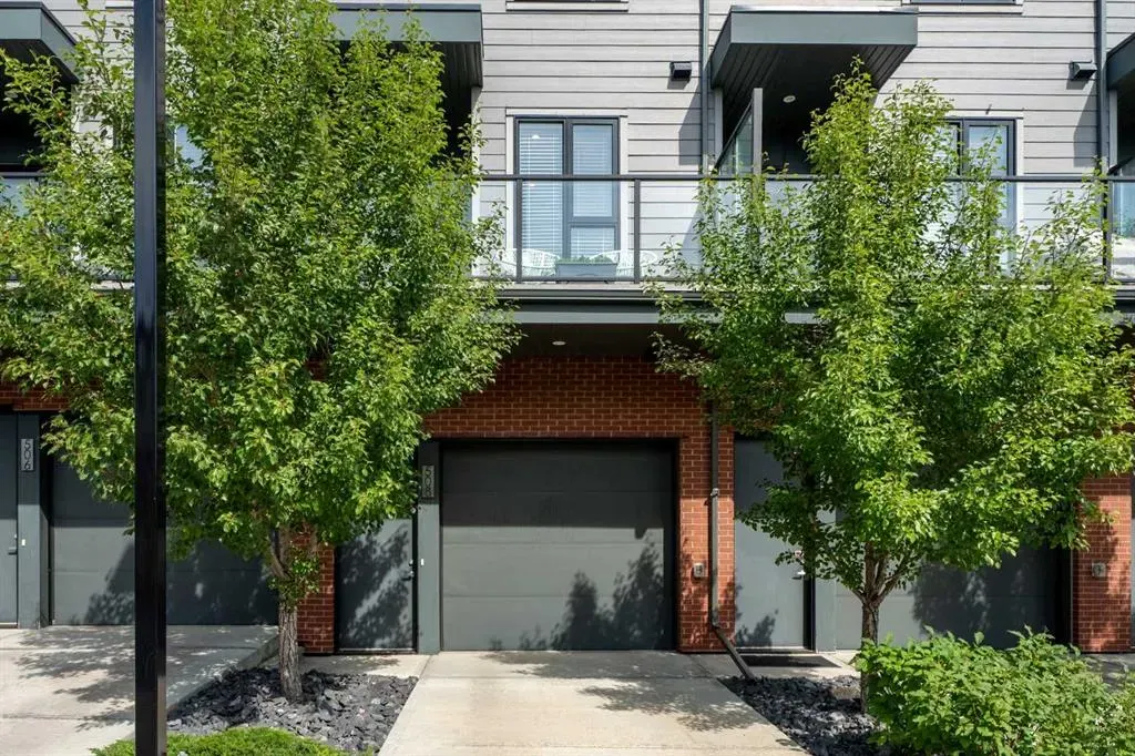 508 Drake Landing Wynd