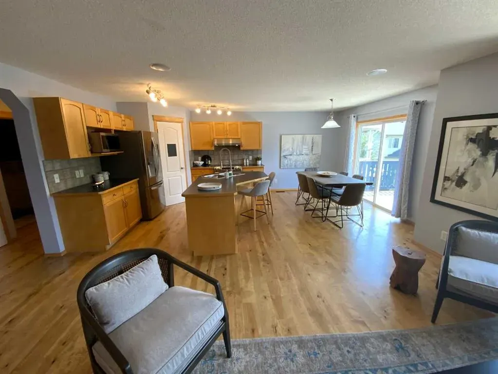 172 Tuscany Meadows Heath NW