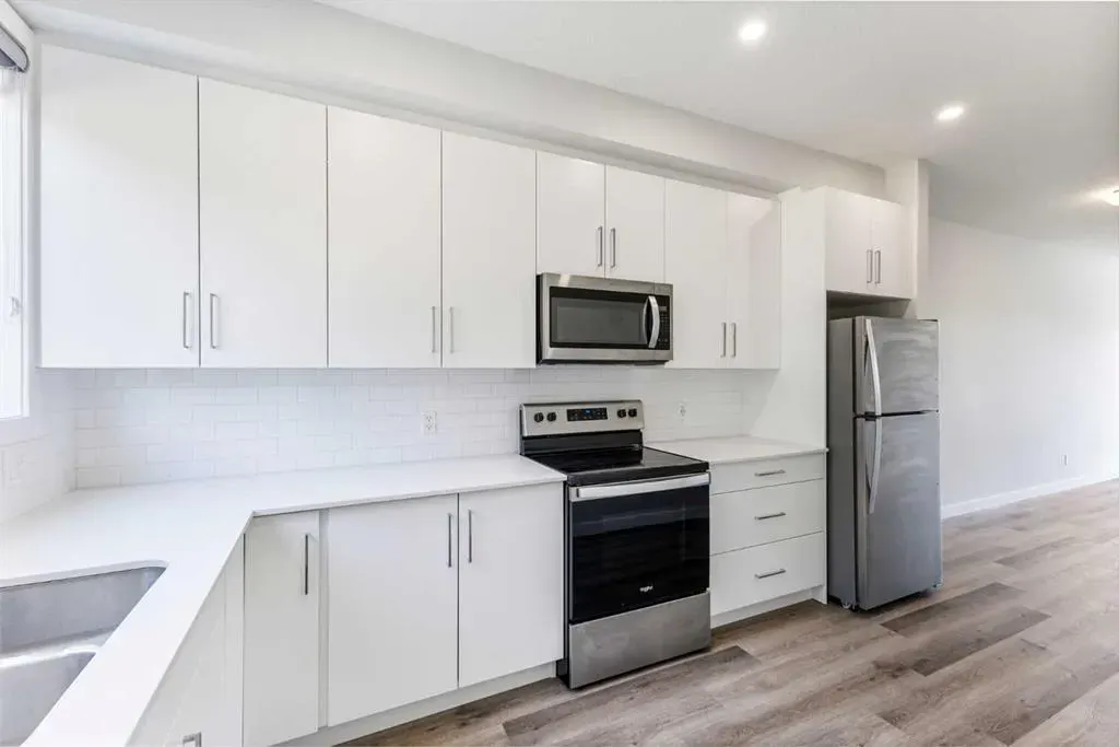 16 Evanscrest Park NW, #310