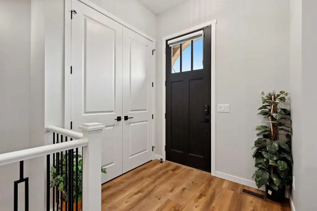 537 Marine Drive SE