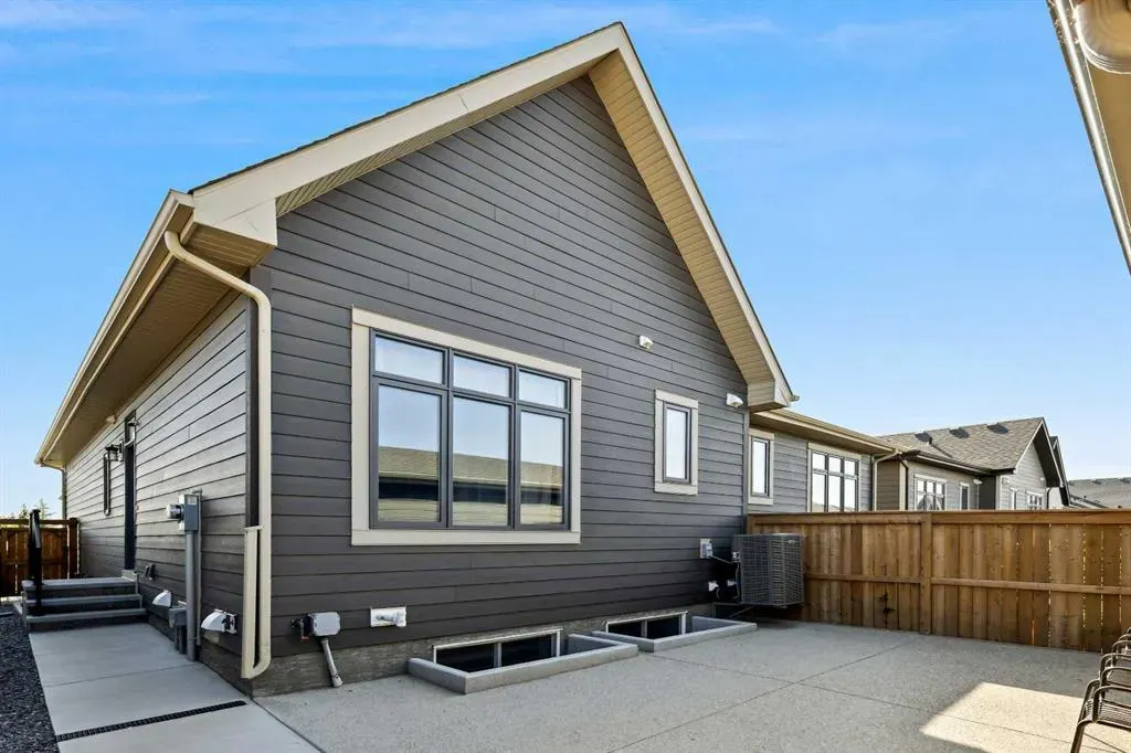 537 Marine Drive SE