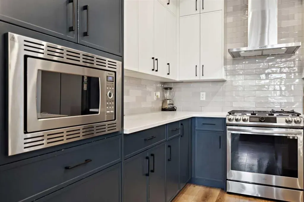 537 Marine Drive SE