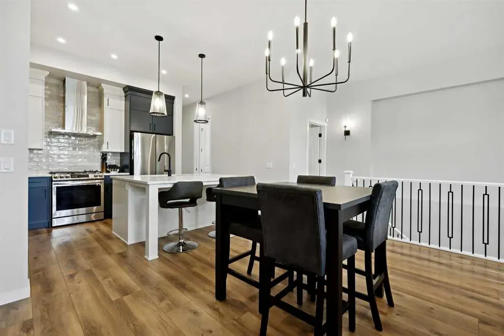 537 Marine Drive SE
