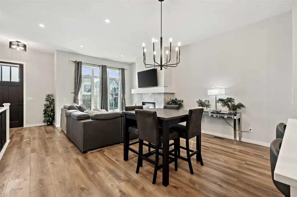 537 Marine Drive SE