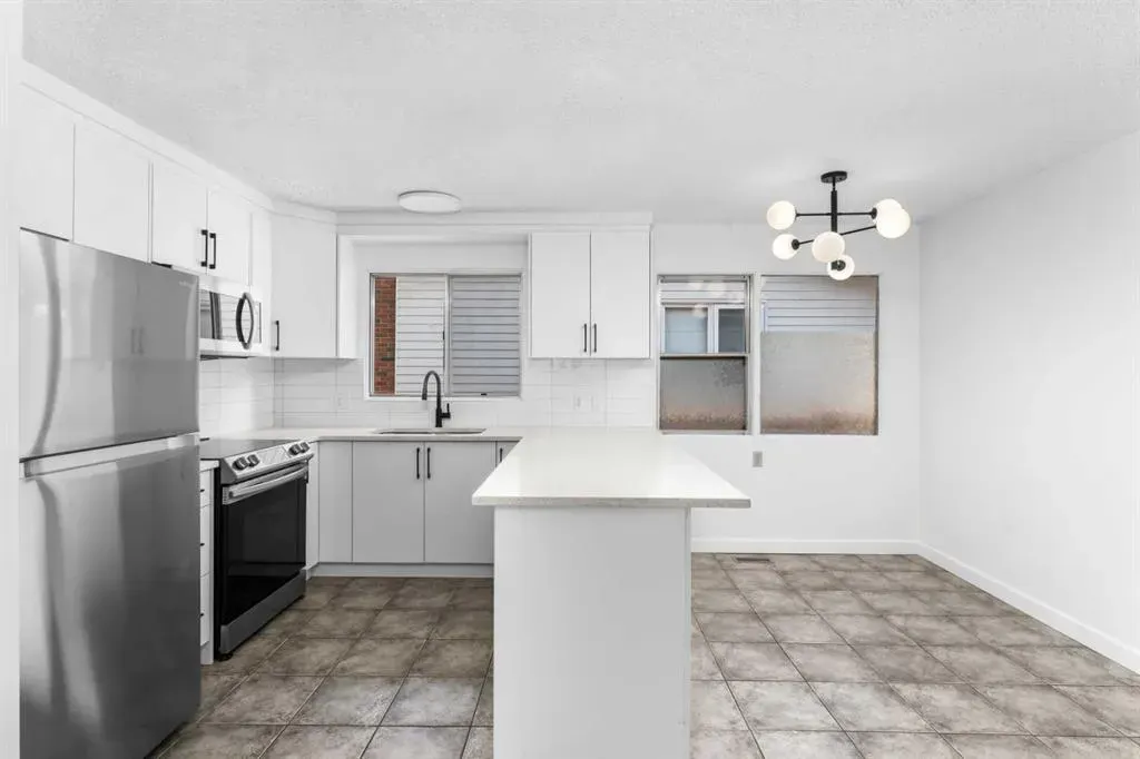 6267 Silver Springs Hill NW