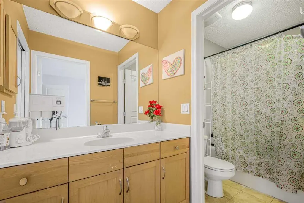 102 Evansford Grove NW
