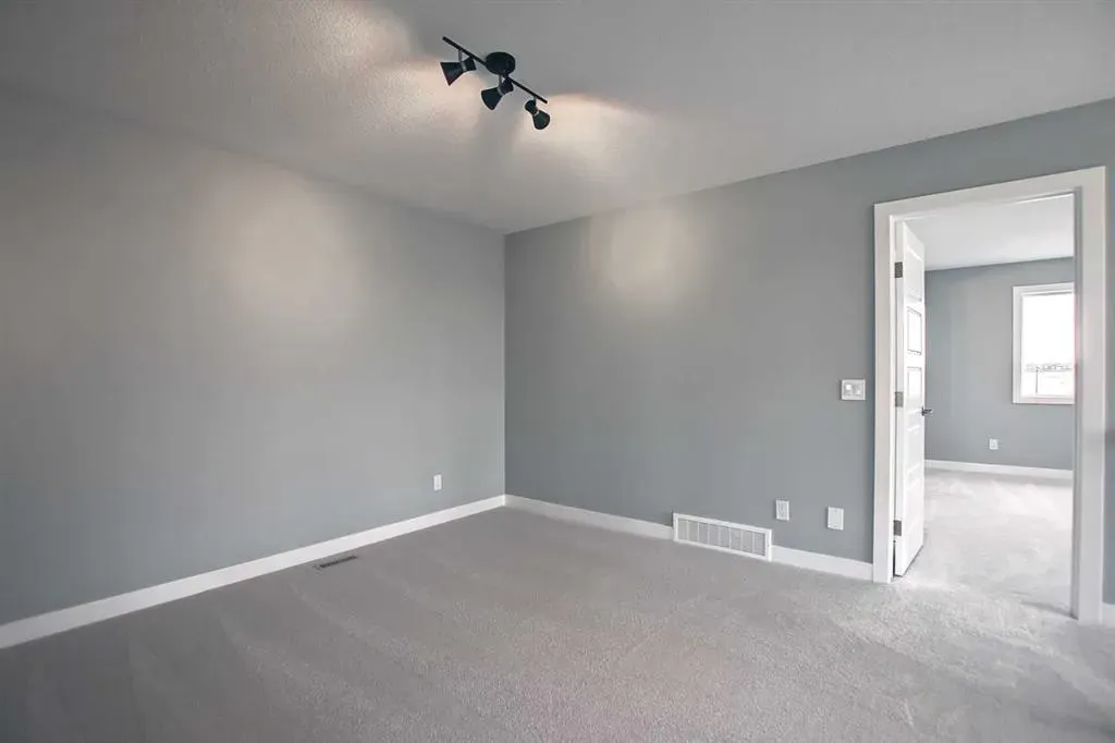 47 Agate Road