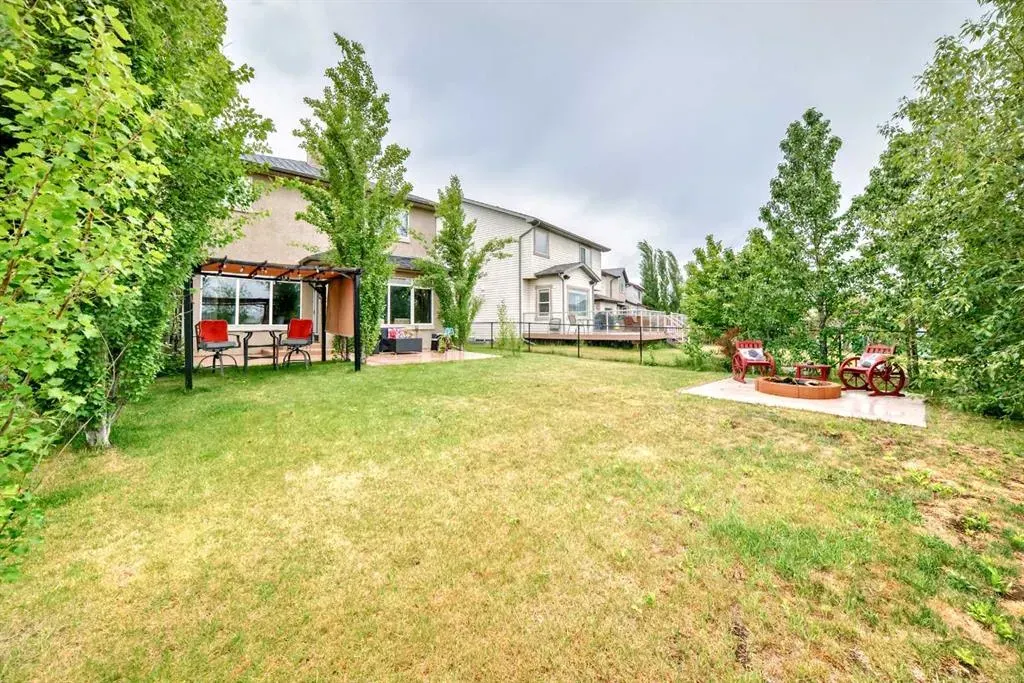 206 Tuscany Ravine Close NW