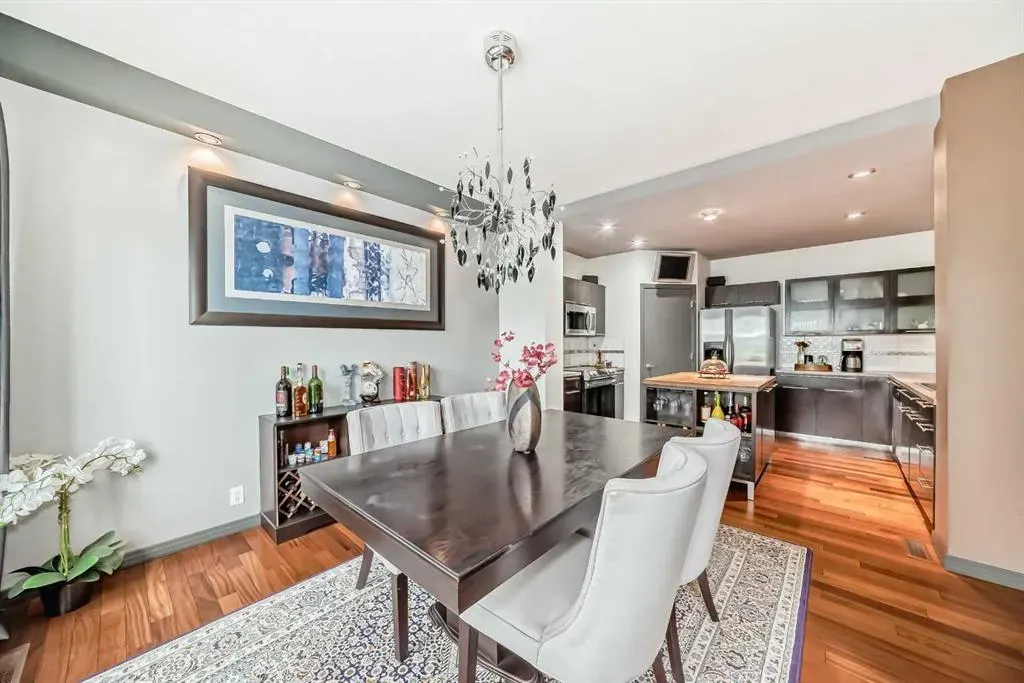 206 Tuscany Ravine Close NW