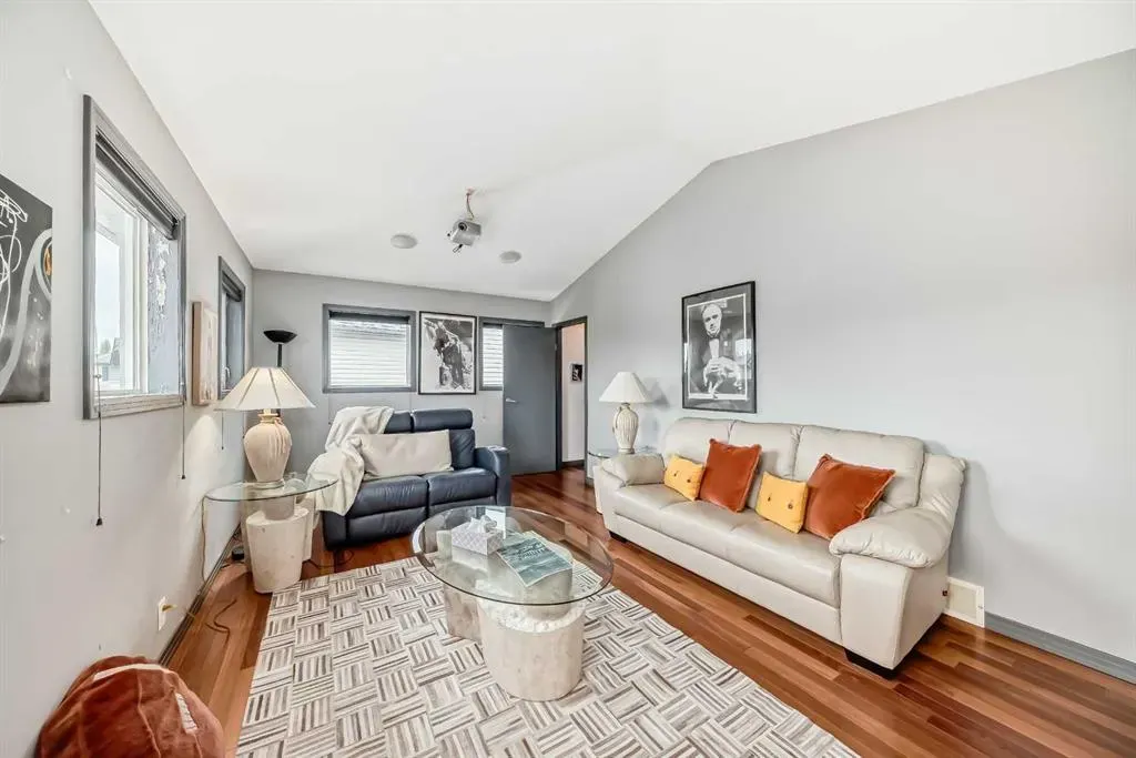 206 Tuscany Ravine Close NW