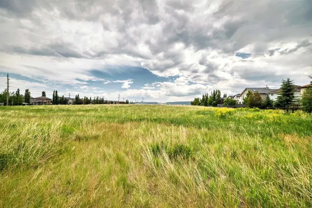 206 Tuscany Ravine Close NW