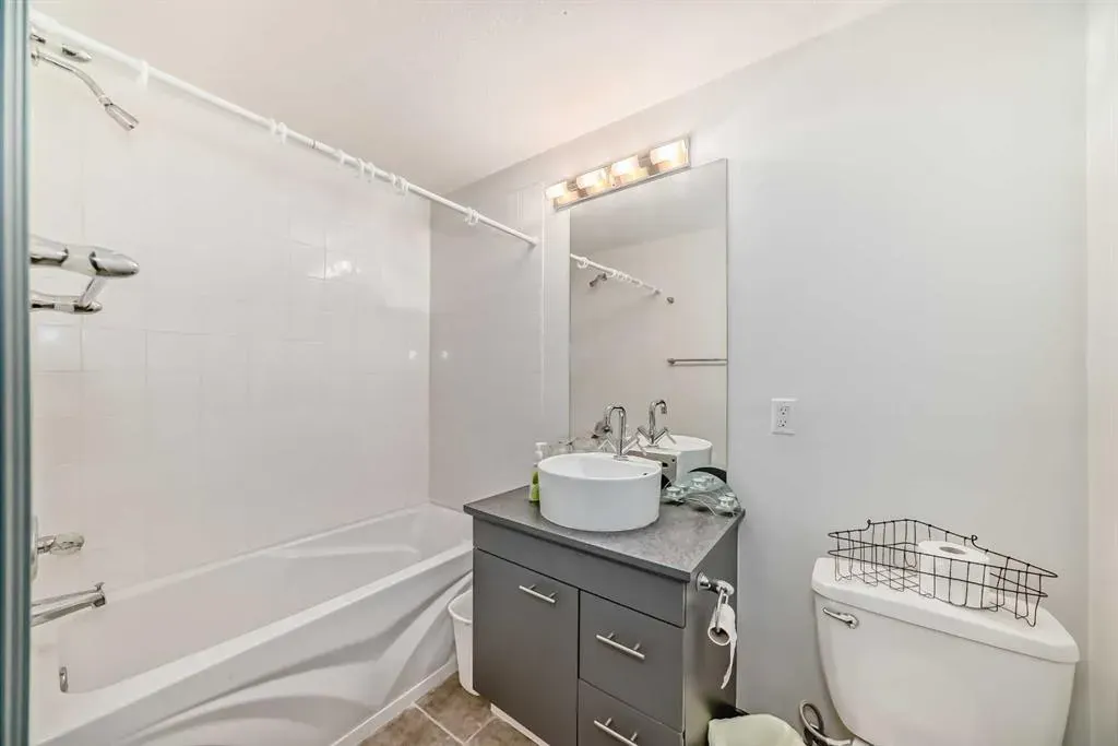 206 Tuscany Ravine Close NW