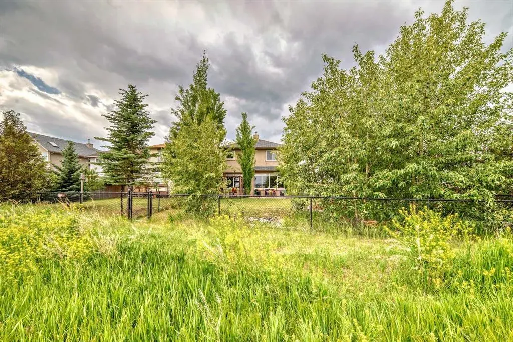 206 Tuscany Ravine Close NW