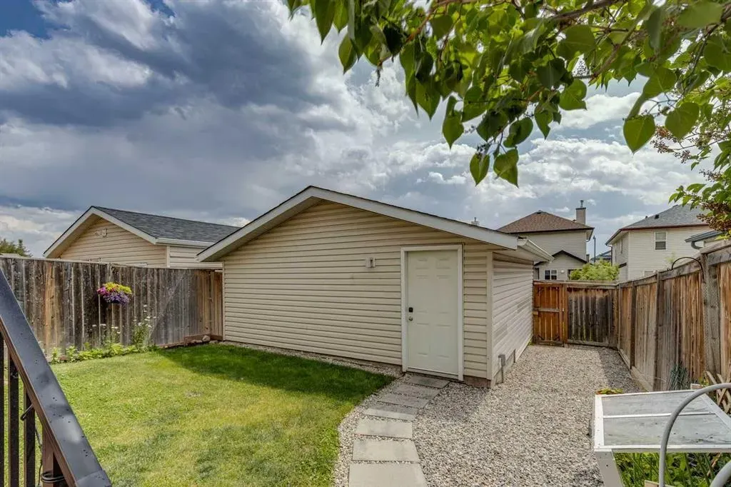 202 Evansmeade Close NW