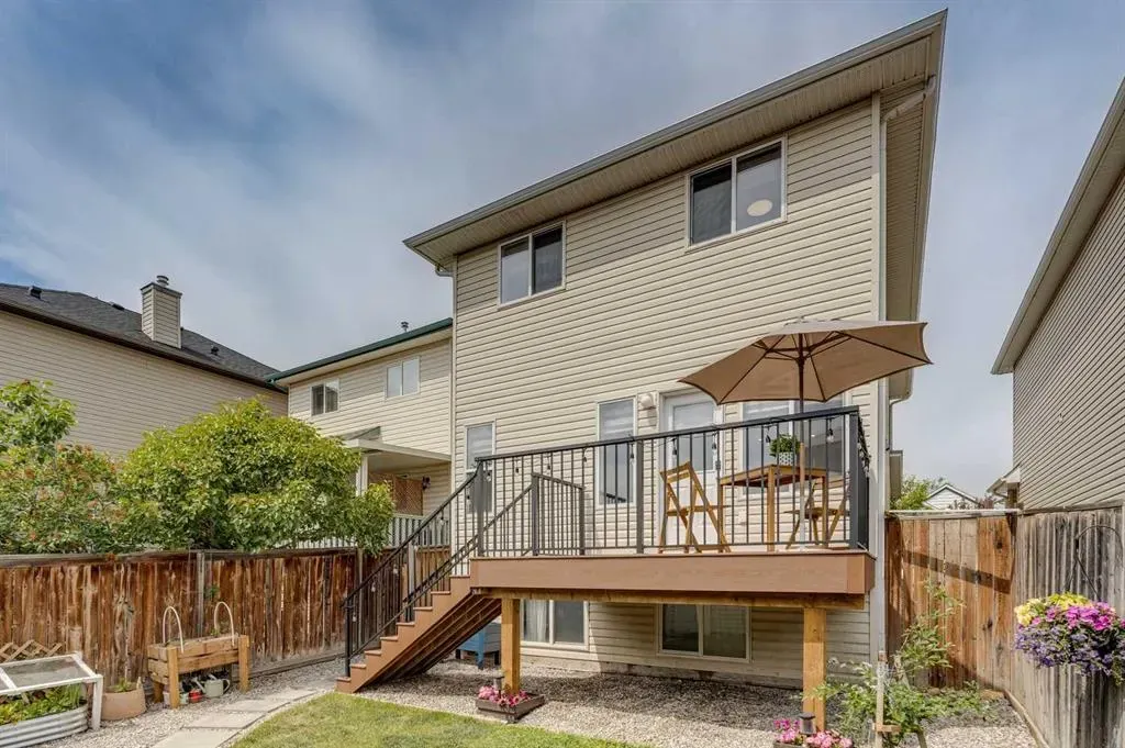 202 Evansmeade Close NW