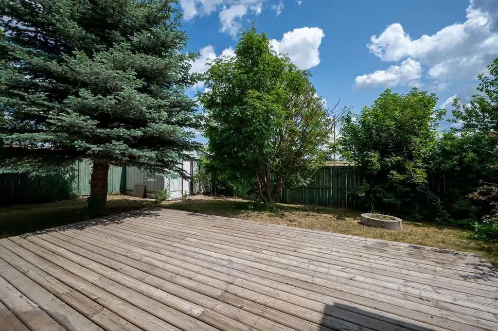 269 Strathford Crescent