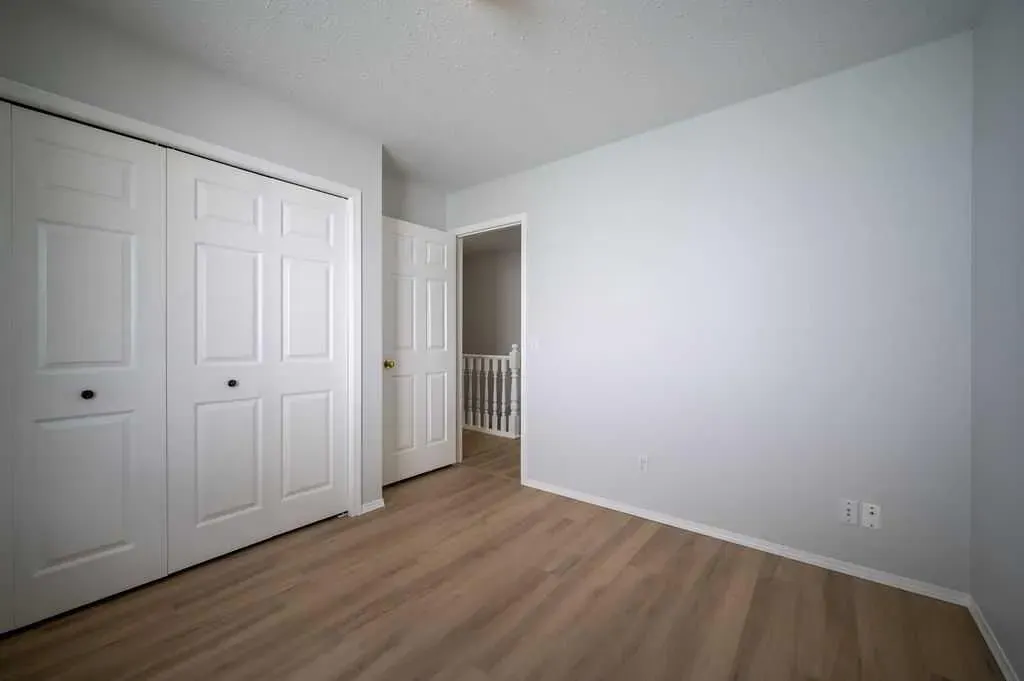 269 Strathford Crescent