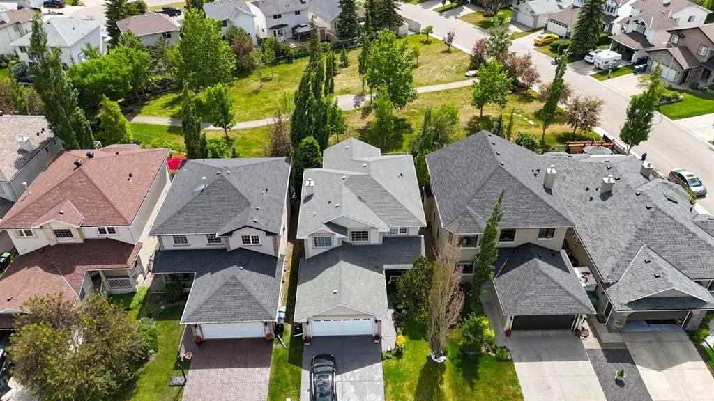 148 Scenic View Close NW