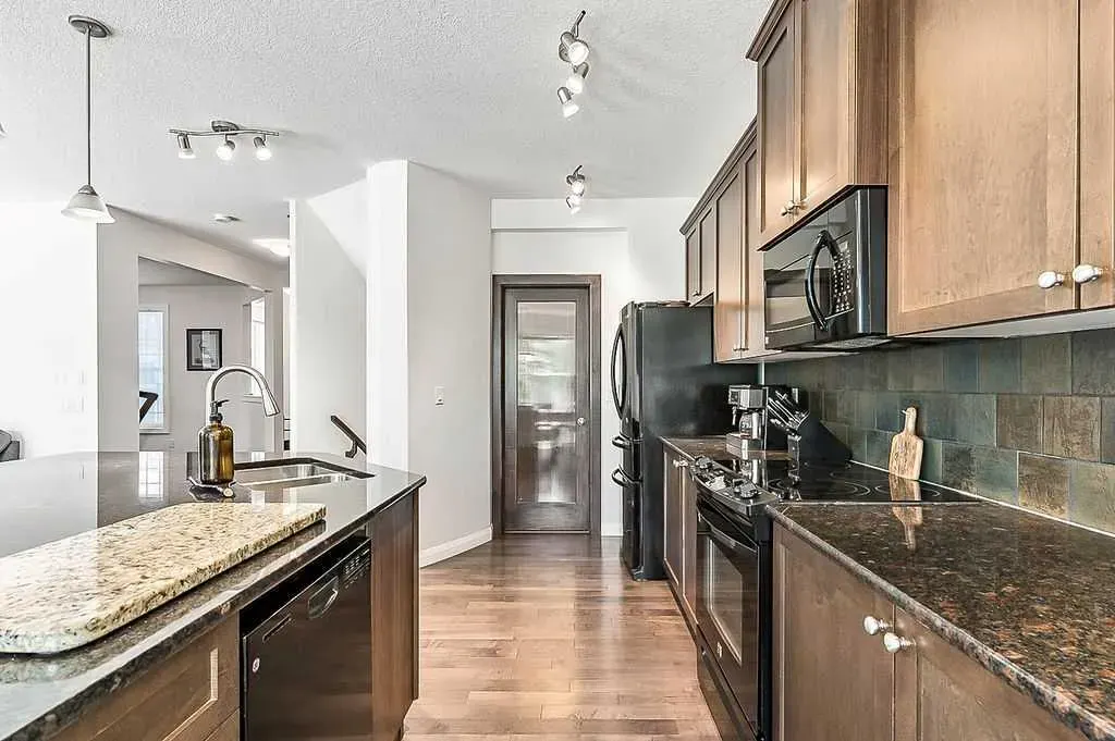 11 Westridge Rise