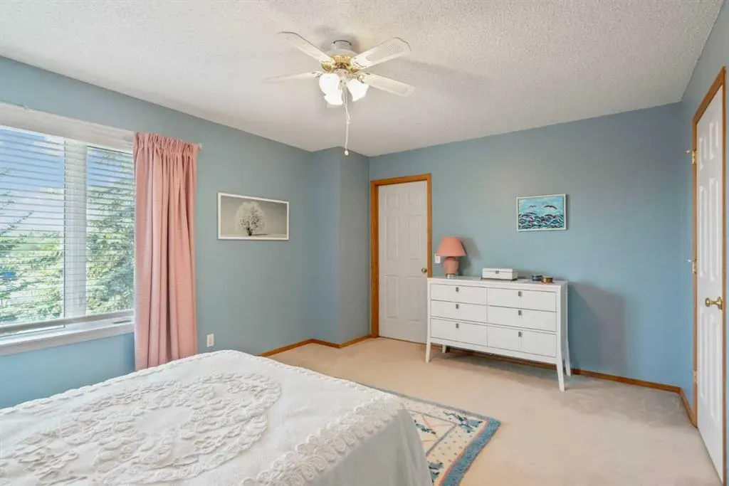 79 Scenic Gardens NW