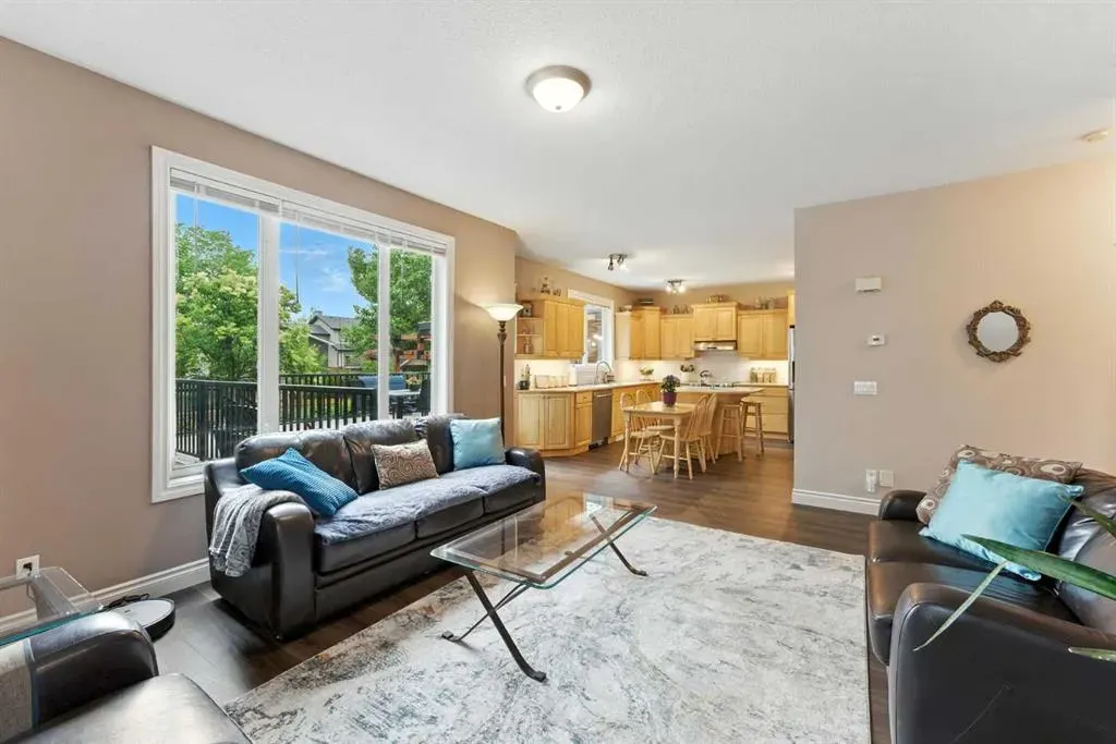 37 Thomas Street NW