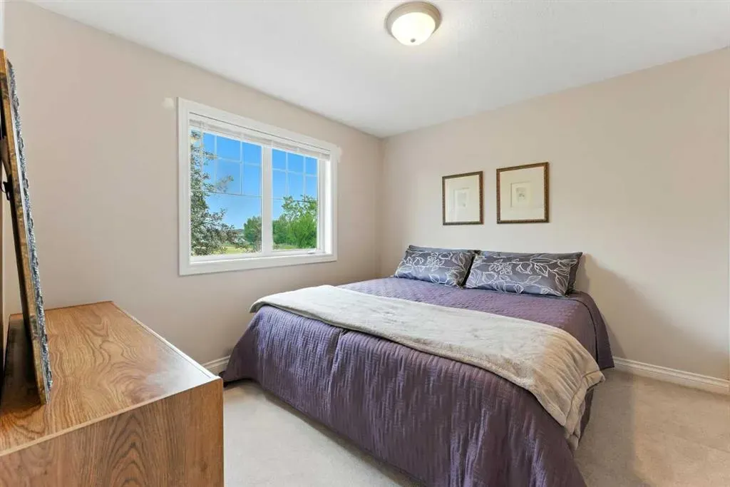 37 Thomas Street NW