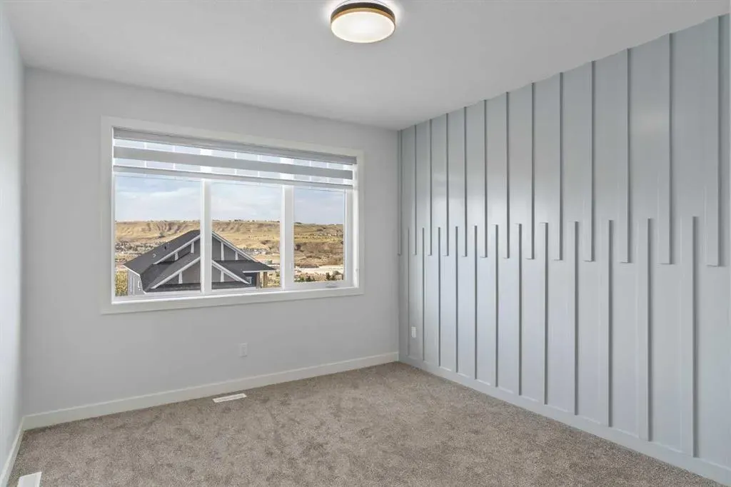 488 Rivercrest View