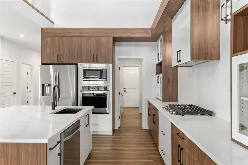 488 Rivercrest View