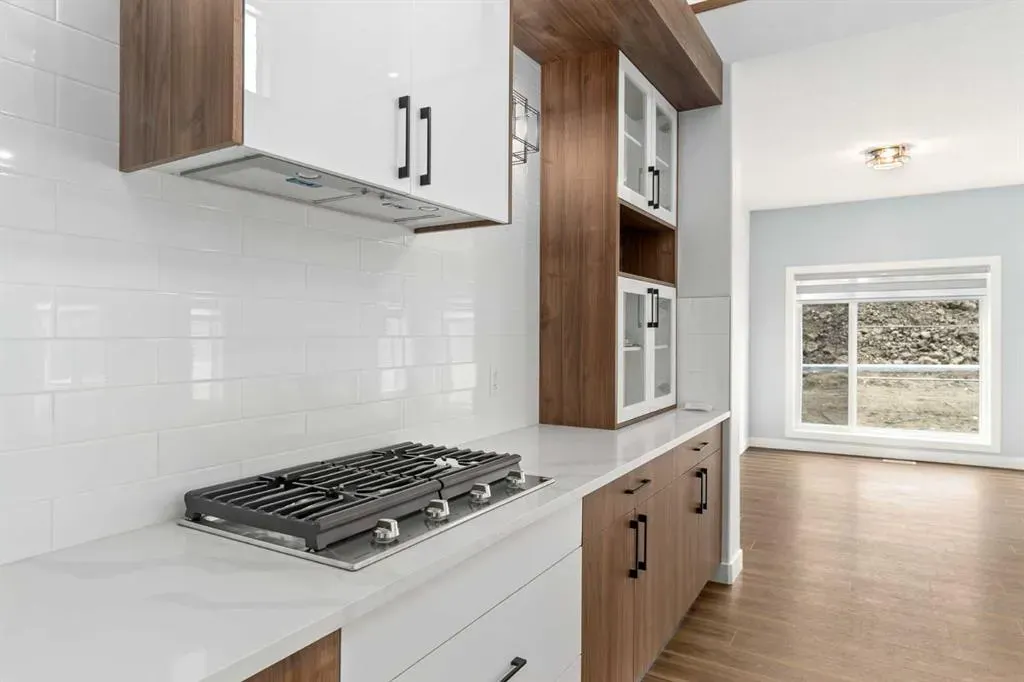 488 Rivercrest View