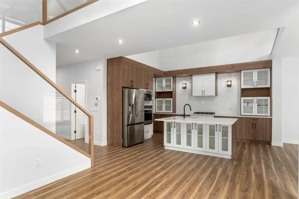 488 Rivercrest View
