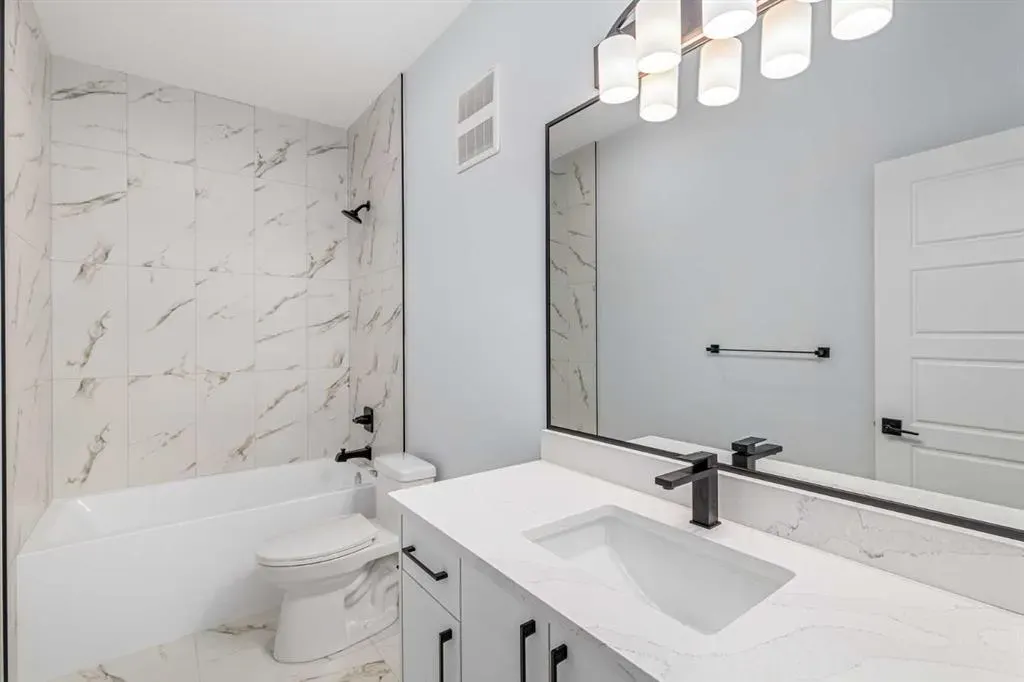 476 Rivercrest View