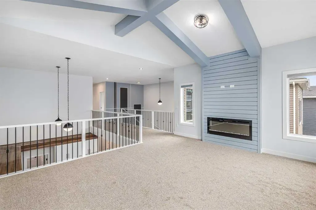 476 Rivercrest View