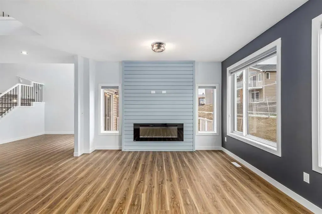 476 Rivercrest View