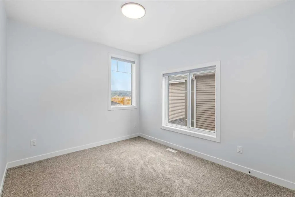 476 Rivercrest View
